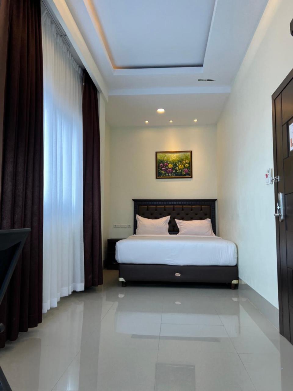 Kirei Hotel Bantaeng Exteriér fotografie