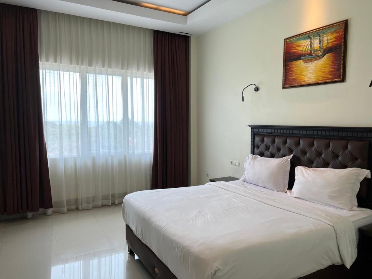 Kirei Hotel Bantaeng Exteriér fotografie