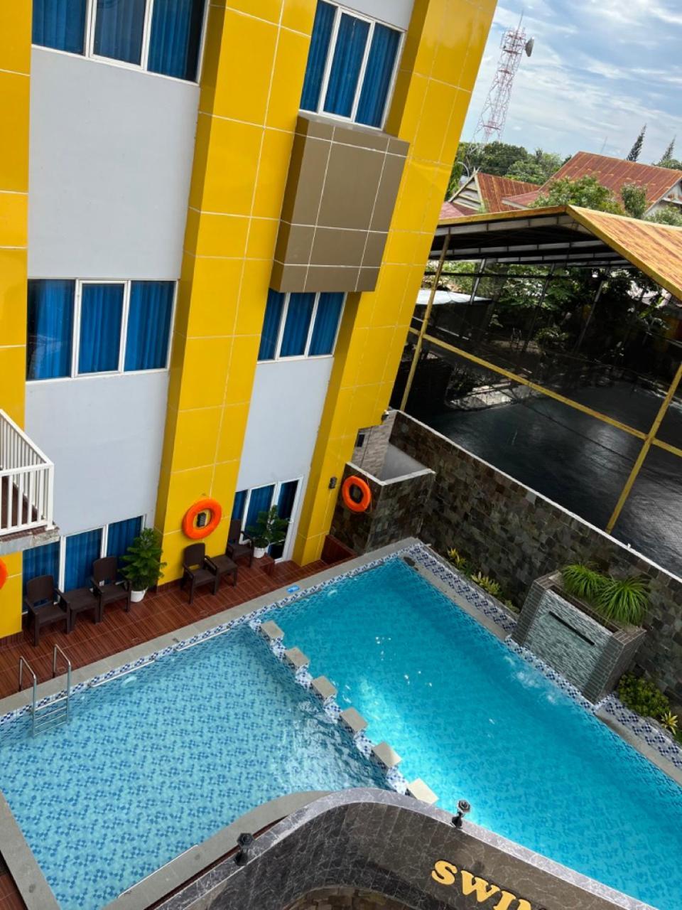 Kirei Hotel Bantaeng Exteriér fotografie