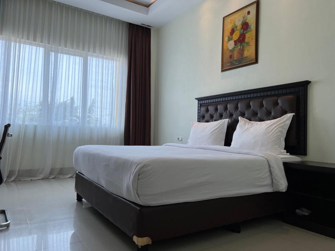 Kirei Hotel Bantaeng Exteriér fotografie