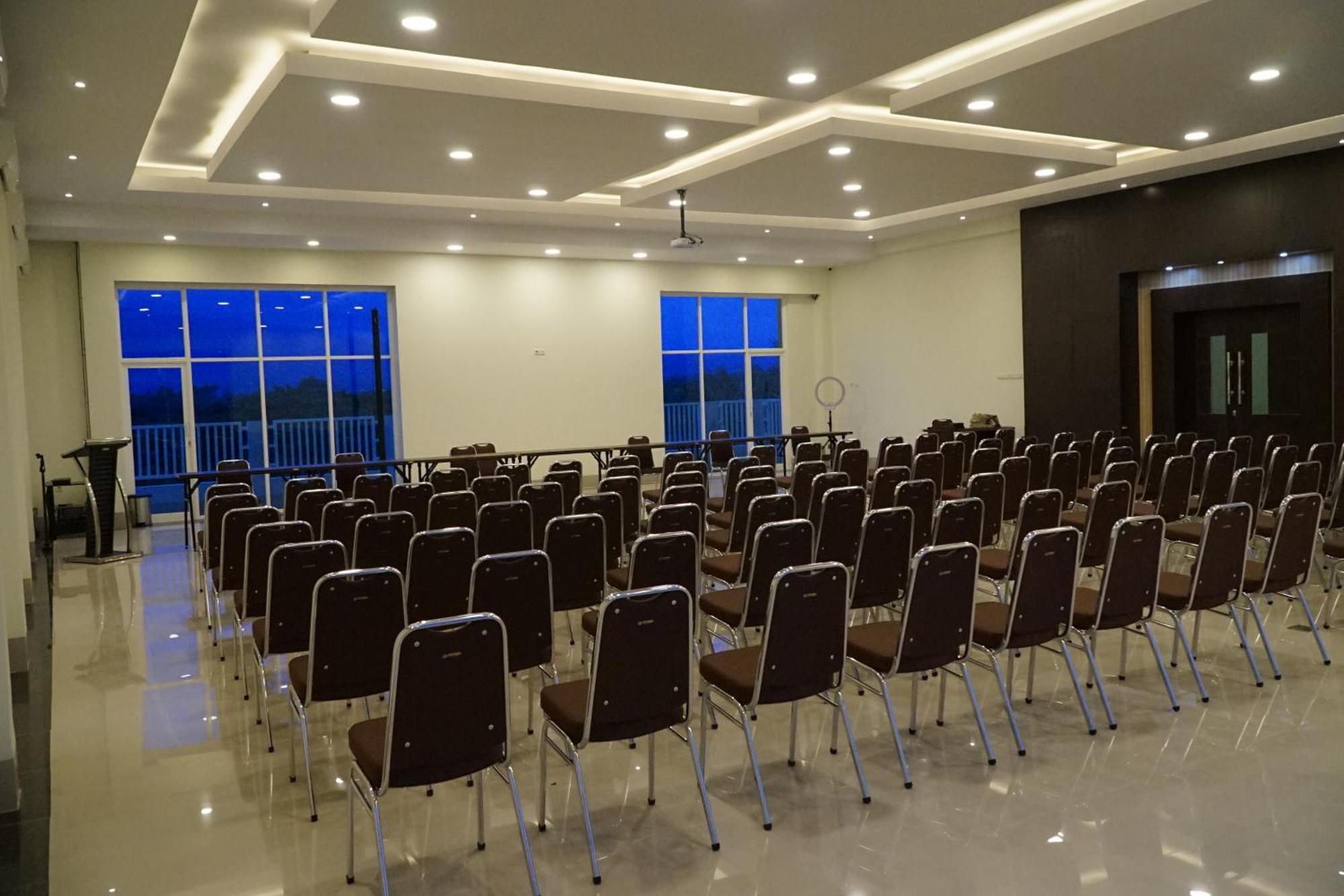 Kirei Hotel Bantaeng Exteriér fotografie