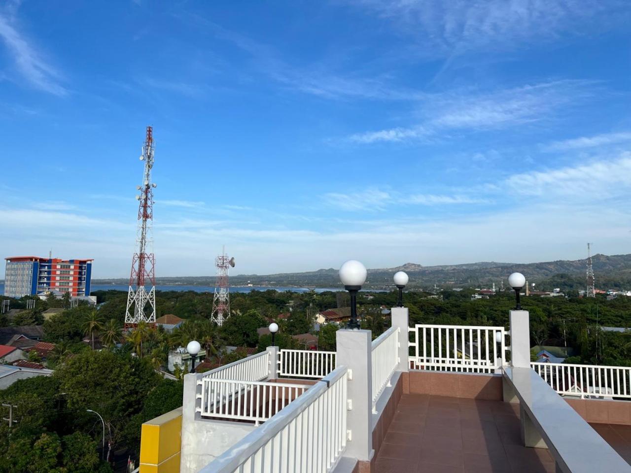 Kirei Hotel Bantaeng Exteriér fotografie