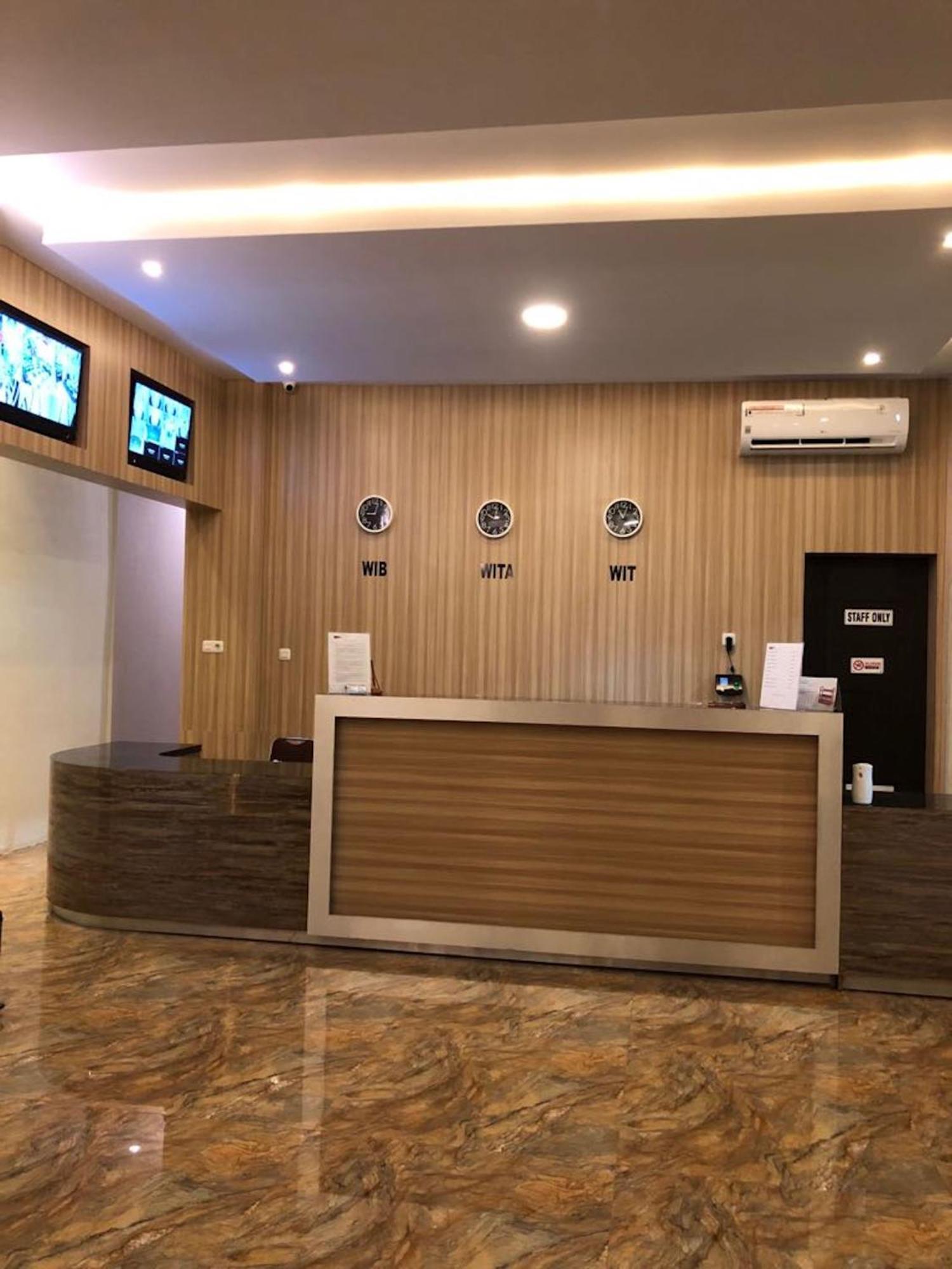 Kirei Hotel Bantaeng Exteriér fotografie